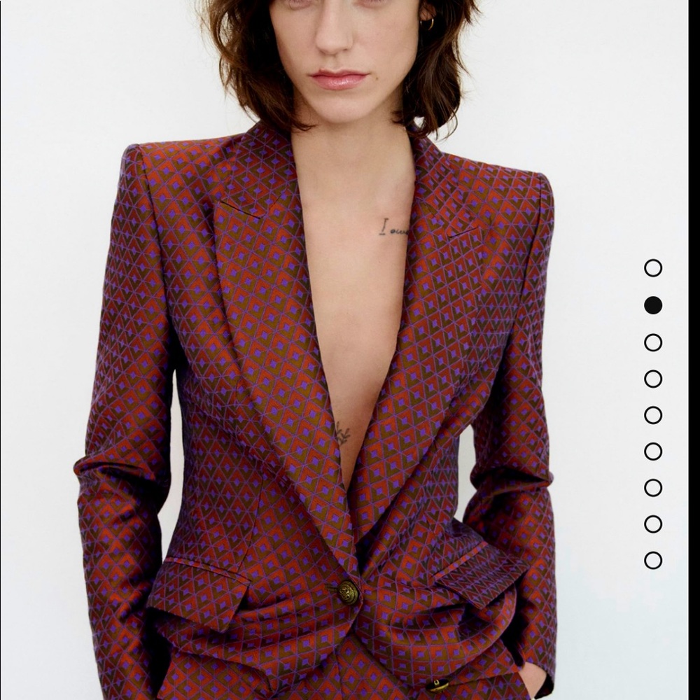 Zara Fitted Jacquard Blazer with Golden Buttons